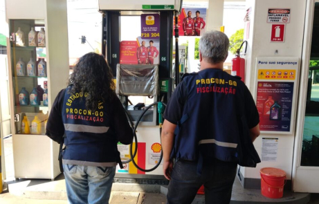 Procon autua 10 postos por aumento injustificado de preços do etanol